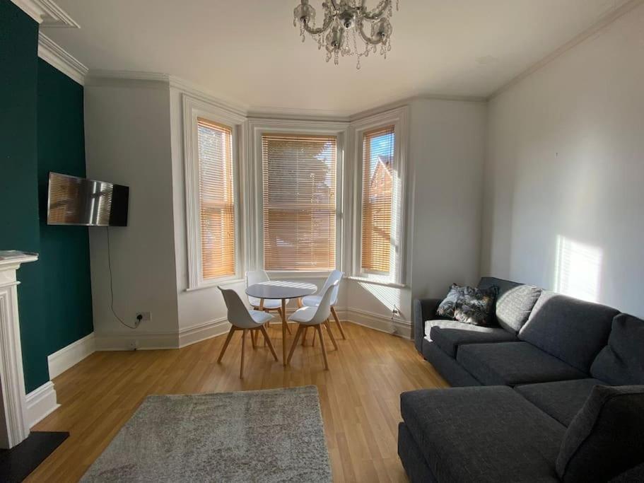 Flamingo Rise 2 Bed 6 Guest Escape *