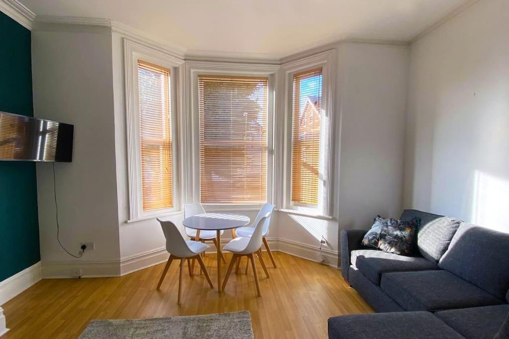 Flamingo Rise 2 Bed 6 Guest Escape
